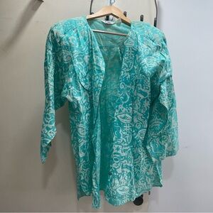 80s/90s blue floral print long sleeve blouse with button up front & 3/4 sleeves